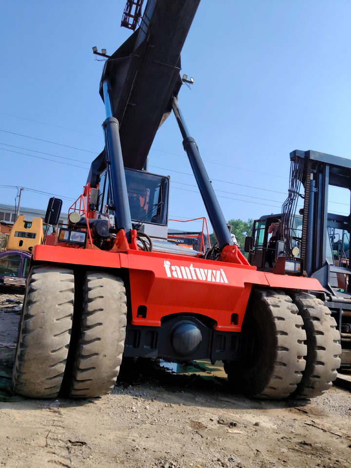 FANTUZZI CS45KM 45 ton - المعبِّئ المناول: صورة 5 FANTUZZI CS45KM 45 ton - المعبِّئ المناول: صورة 5