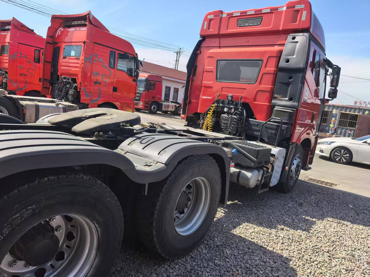 FAW JIEFANG 6*4 8*4 TRACTOR HEAD - وحدة جر: صورة 3 FAW JIEFANG 6*4 8*4 TRACTOR HEAD - وحدة جر: صورة 3