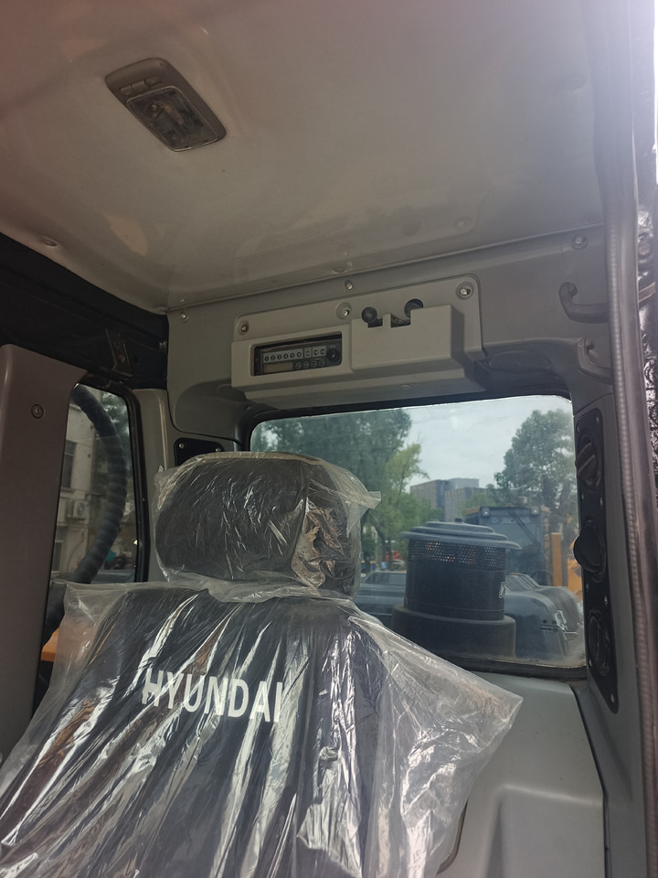 HYUNDAI 220-9S - حفار زحاف: صورة 3 HYUNDAI 220-9S - حفار زحاف: صورة 3