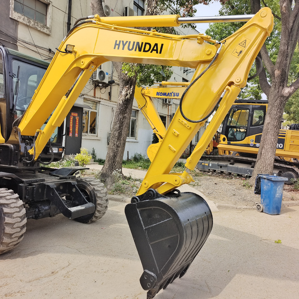 HYUNDAI R60W-7 - حفارة دولاب: صورة 2 HYUNDAI R60W-7 - حفارة دولاب: صورة 2