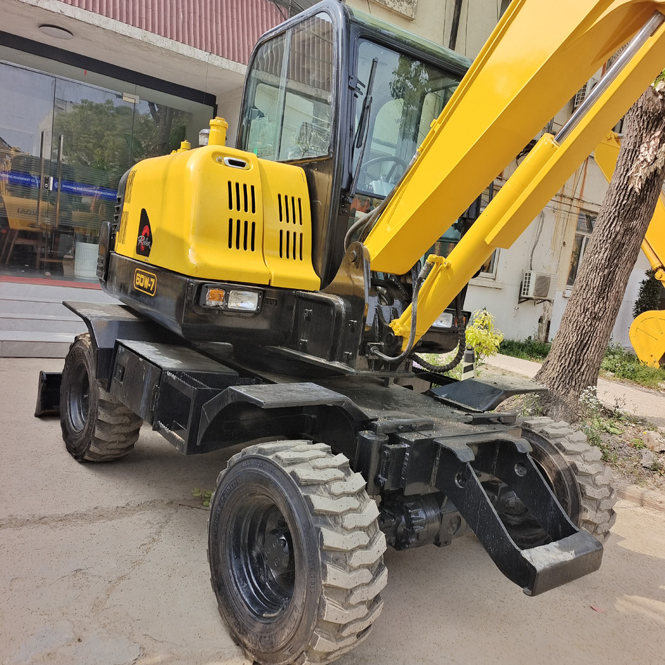 HYUNDAI R60W-7 - حفارة دولاب: صورة 3 HYUNDAI R60W-7 - حفارة دولاب: صورة 3