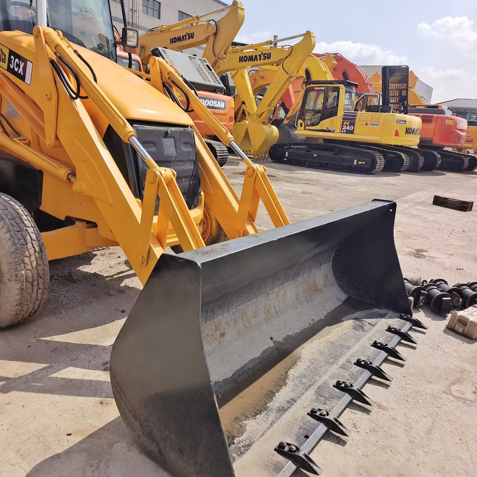 JCB 3CX MADE IN UK Jcb 3 CX 4 CX - جرافة حفار: صورة 3 JCB 3CX MADE IN UK Jcb 3 CX 4 CX - جرافة حفار: صورة 3