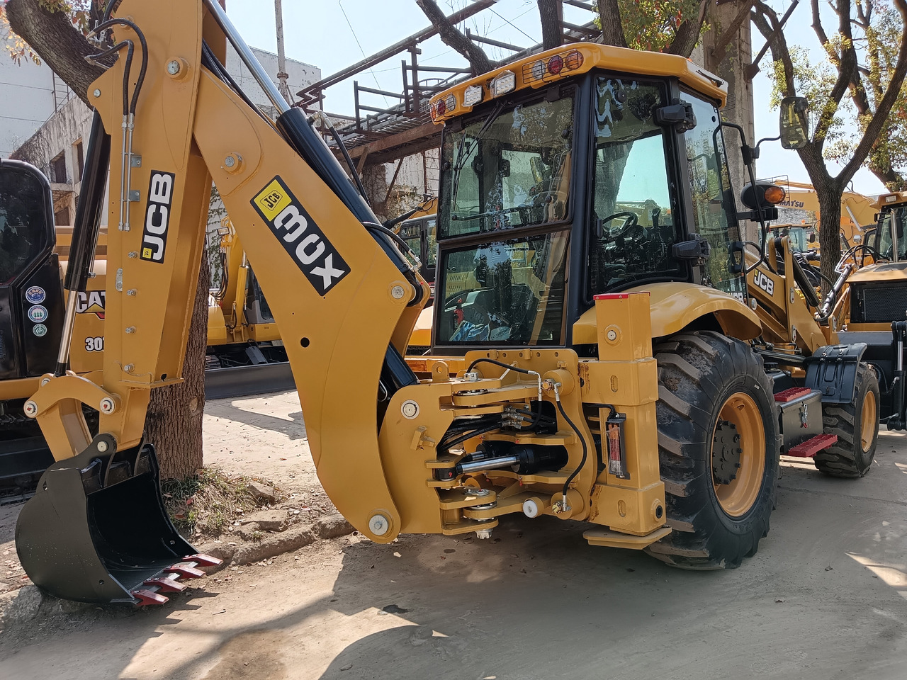 JCB 3CX - جرافة حفار: صورة 1 JCB 3CX - جرافة حفار: صورة 1