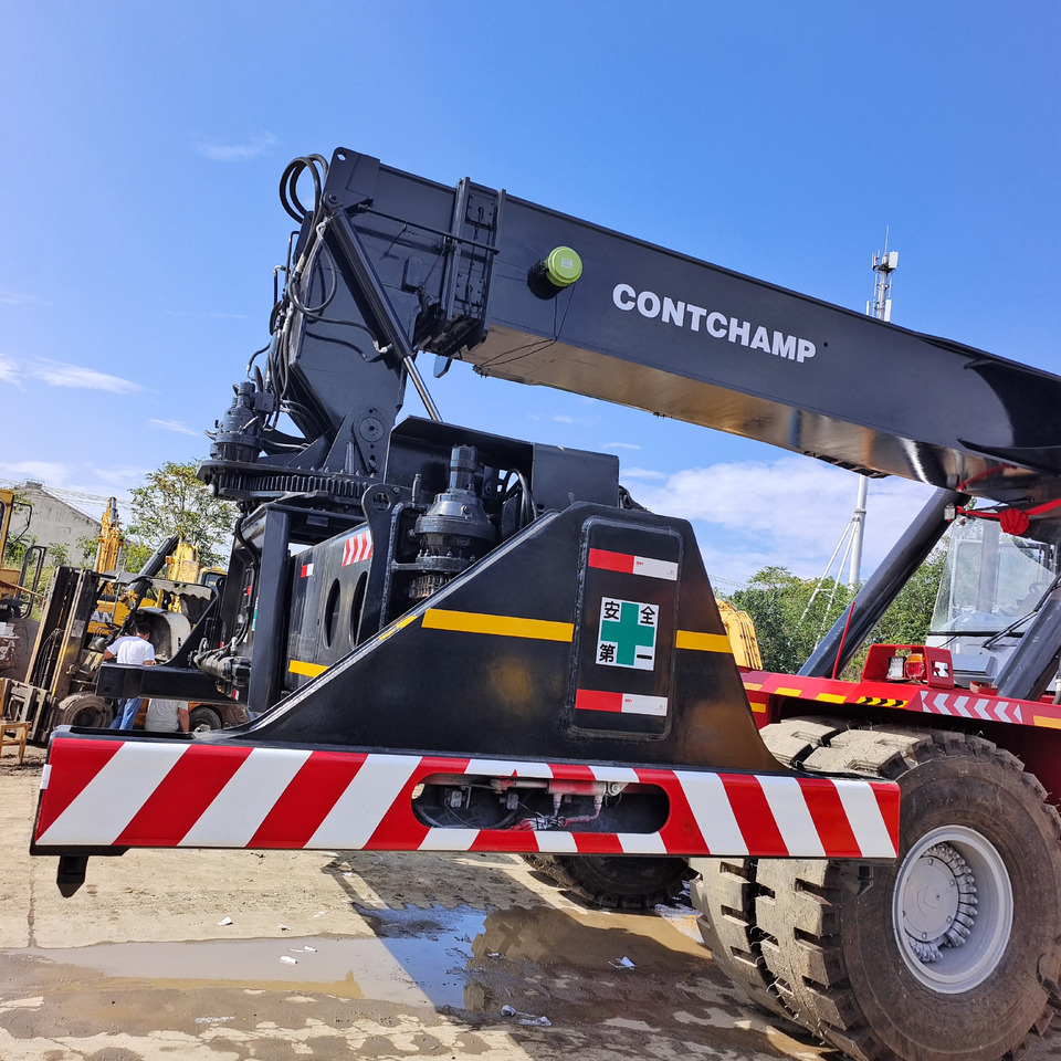KALMAR DRF450 DRT450 DRT DRD DRU 450 45 TON - المعبِّئ المناول: صورة 3 KALMAR DRF450 DRT450 DRT DRD DRU 450 45 TON - المعبِّئ المناول: صورة 3