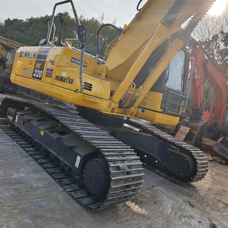 KOMATSU PC 220 - 8 N1 - حفار زحاف: صورة 3 KOMATSU PC 220 - 8 N1 - حفار زحاف: صورة 3