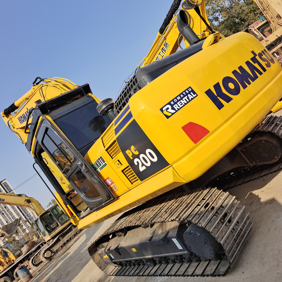 حفار زحاف KOMATSU PC200-8 PC210 PC220: صورة 1