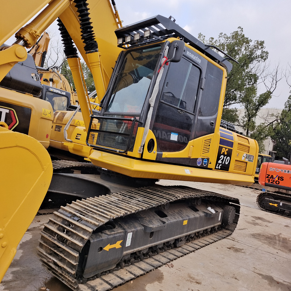 KOMATSU PC210LC-8 - حفار زحاف: صورة 3 KOMATSU PC210LC-8 - حفار زحاف: صورة 3