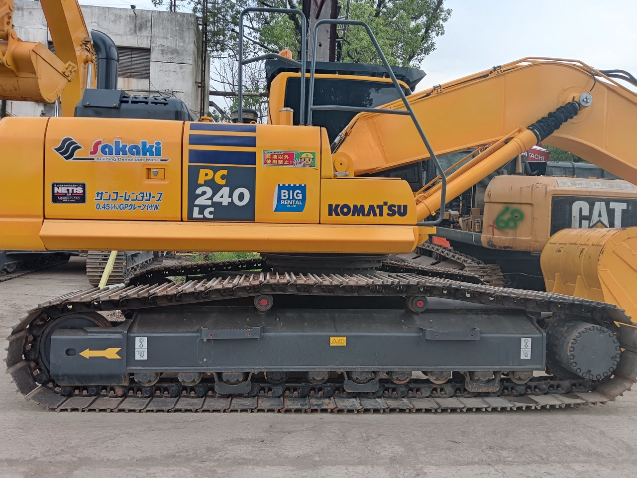KOMATSU PC240LC - حفار زحاف: صورة 3 KOMATSU PC240LC - حفار زحاف: صورة 3