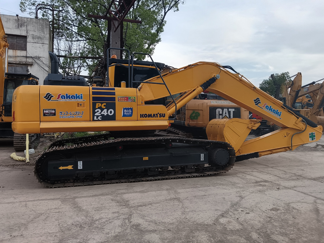 KOMATSU PC240LC - حفار زحاف: صورة 2 KOMATSU PC240LC - حفار زحاف: صورة 2