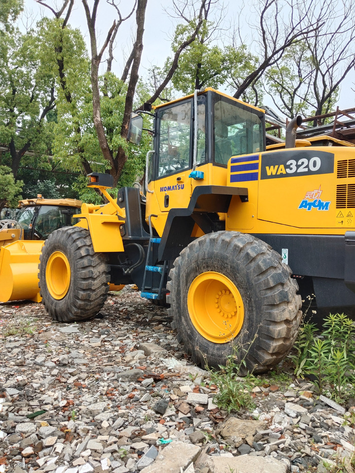 KOMATSU WA320-5 - اللودر بعجل: صورة 1 KOMATSU WA320-5 - اللودر بعجل: صورة 1