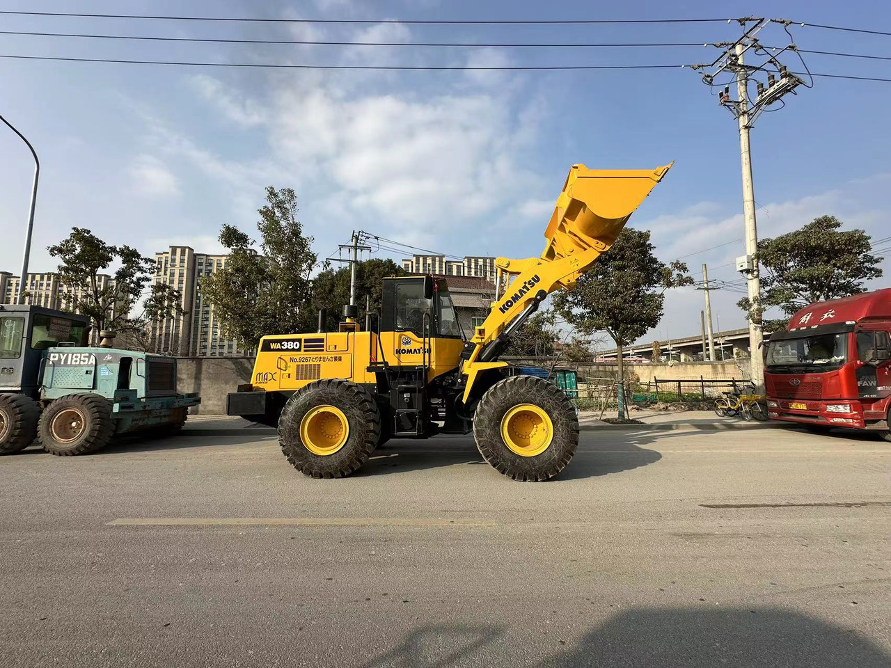 KOMATSU WA380 WA470 WA600 - اللودر بعجل: صورة 4 KOMATSU WA380 WA470 WA600 - اللودر بعجل: صورة 4