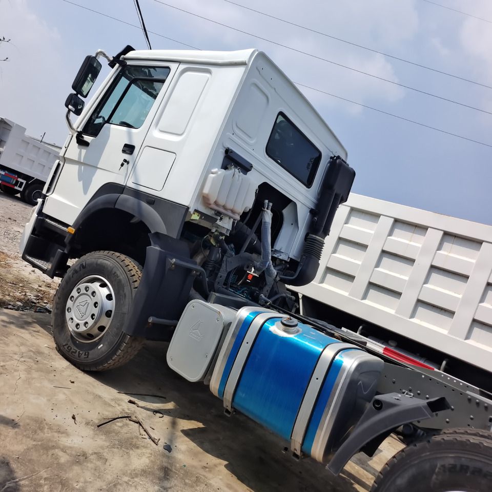 SINOTRUK HOWO 371 375 380 400 420 460HP - وحدة جر: صورة 1 SINOTRUK HOWO 371 375 380 400 420 460HP - وحدة جر: صورة 1