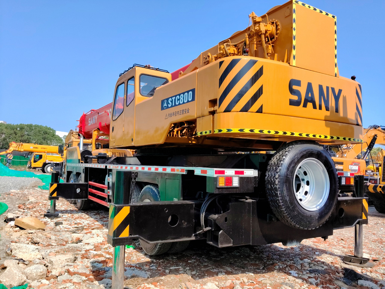 موبايل كرين XCMG STC800 80 TON: صورة 7