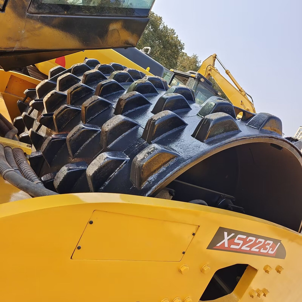 XCMG XS 223J WITH SHEEP FOOT PAD - مدحلة اسفلت: صورة 4 XCMG XS 223J WITH SHEEP FOOT PAD - مدحلة اسفلت: صورة 4