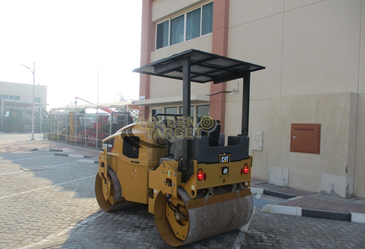 Caterpillar CB34B Double Drum Roller - مدحلة اسفلت: صورة 3 Caterpillar CB34B Double Drum Roller - مدحلة اسفلت: صورة 3
