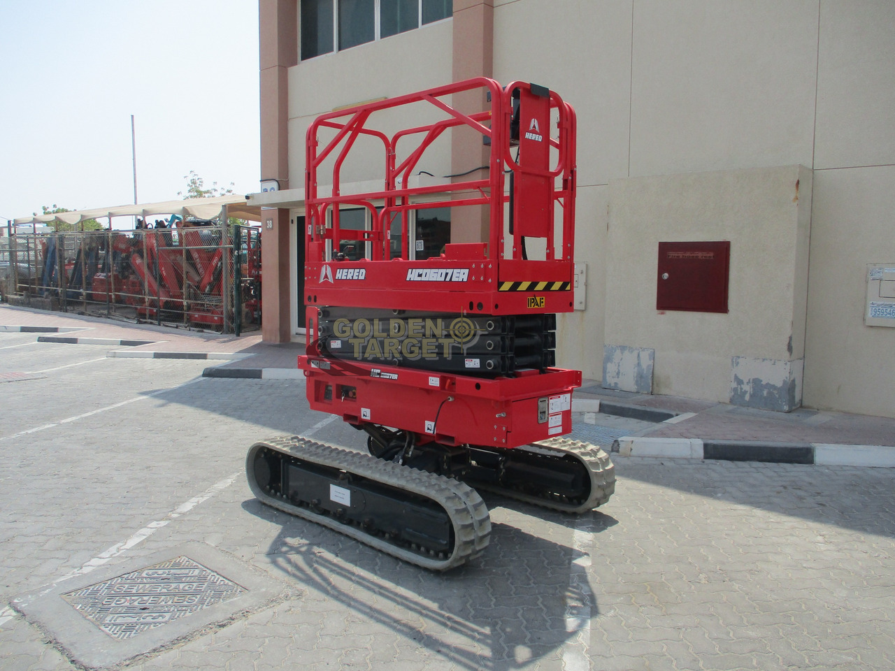 Hered HC0607EA Auto Level Crawler Scissor Lift - رافعة هيدروليكية مقصية: صورة 1 Hered HC0607EA Auto Level Crawler Scissor Lift - رافعة هيدروليكية مقصية: صورة 1
