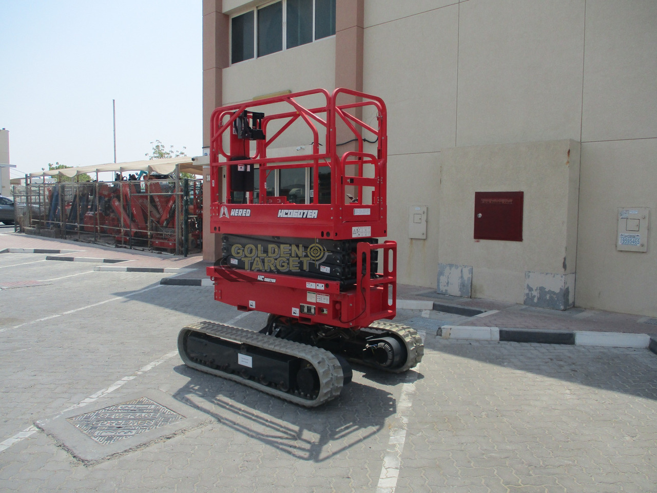 Hered HC0607EA Auto Level Crawler Scissor Lift - رافعة هيدروليكية مقصية: صورة 4 Hered HC0607EA Auto Level Crawler Scissor Lift - رافعة هيدروليكية مقصية: صورة 4