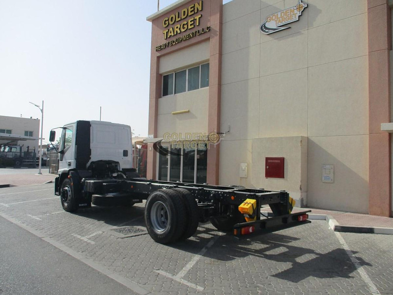 Iveco EUROCARGO 180E28 - نصف مقطورة شاسيه: صورة 4 Iveco EUROCARGO 180E28 - نصف مقطورة شاسيه: صورة 4