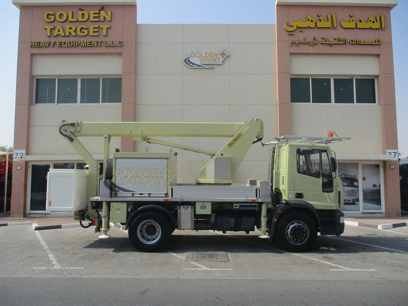 Iveco EuroCargo 180E28 - معدات الوصول: صورة 5 Iveco EuroCargo 180E28 - معدات الوصول: صورة 5