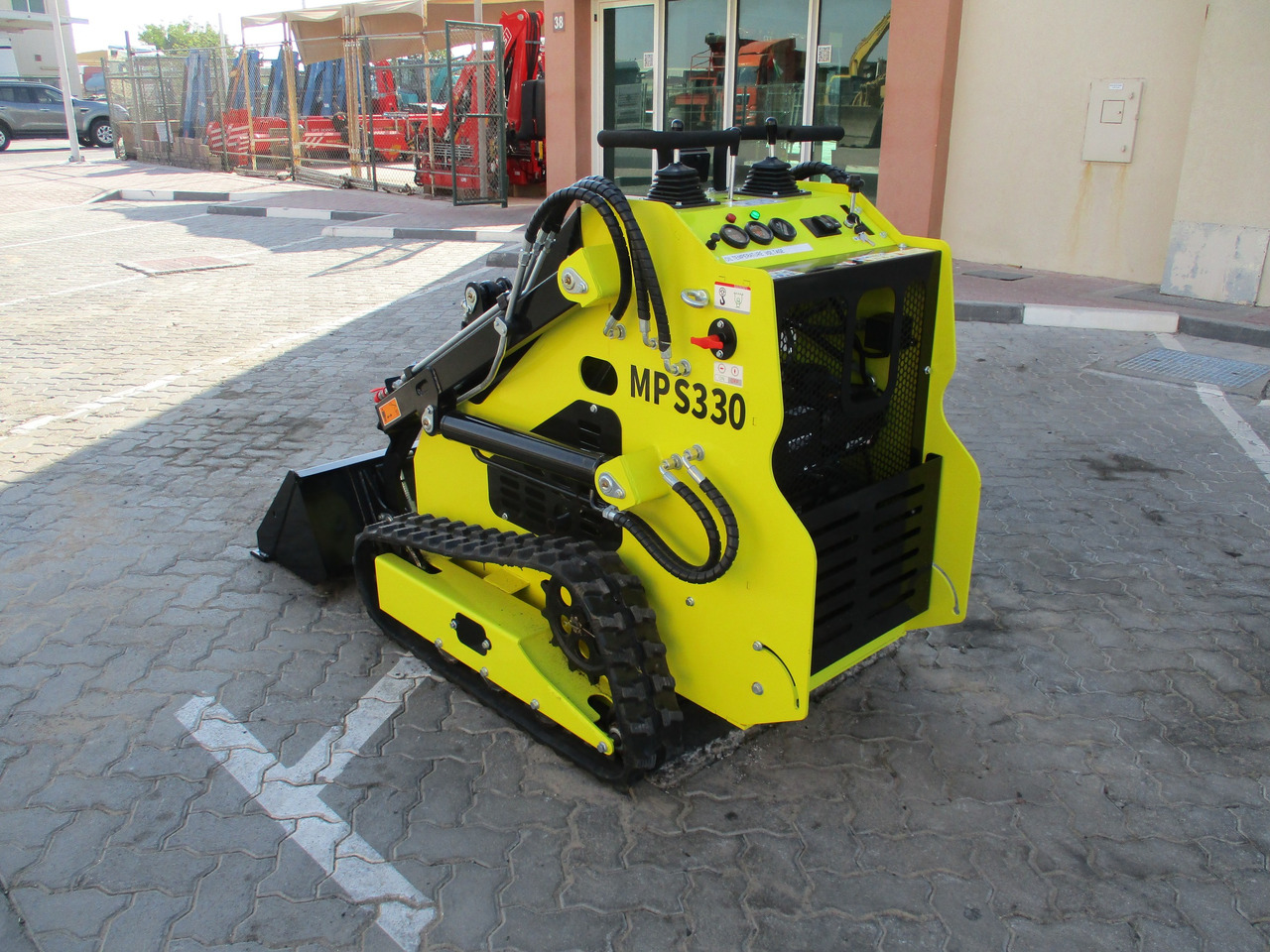 MACHPRO MPS330 Mini Skid Steer - شيول صغير: صورة 4 MACHPRO MPS330 Mini Skid Steer - شيول صغير: صورة 4