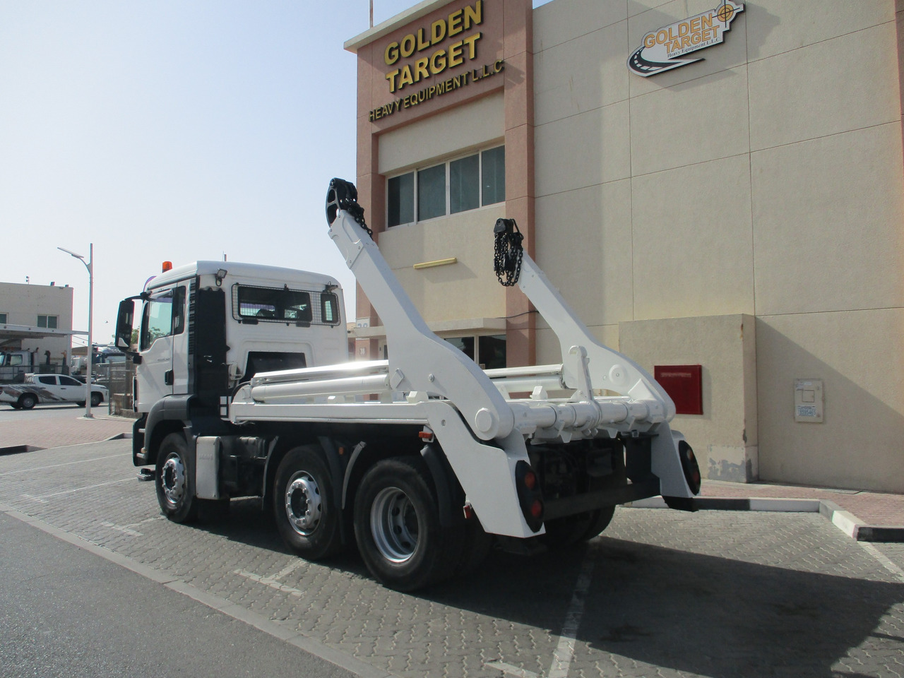 MAN TGS 26.360 6x2 Skip Loader - شاحنة نقل المخلفات: صورة 4 MAN TGS 26.360 6x2 Skip Loader - شاحنة نقل المخلفات: صورة 4