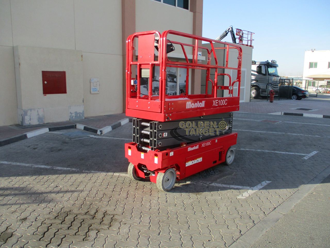 MANTALL XE100C-2024 Scissor Lift - رافعة هيدروليكية مقصية: صورة 2 MANTALL XE100C-2024 Scissor Lift - رافعة هيدروليكية مقصية: صورة 2