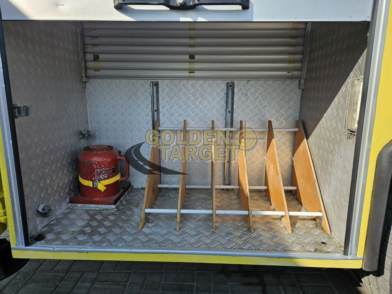 سيارة إطفاء MERCEDES-BENZ 2638 6×4 MANLIFT TRUCK 1998: صورة 13 سيارة إطفاء MERCEDES-BENZ 2638 6×4 MANLIFT TRUCK 1998: صورة 13