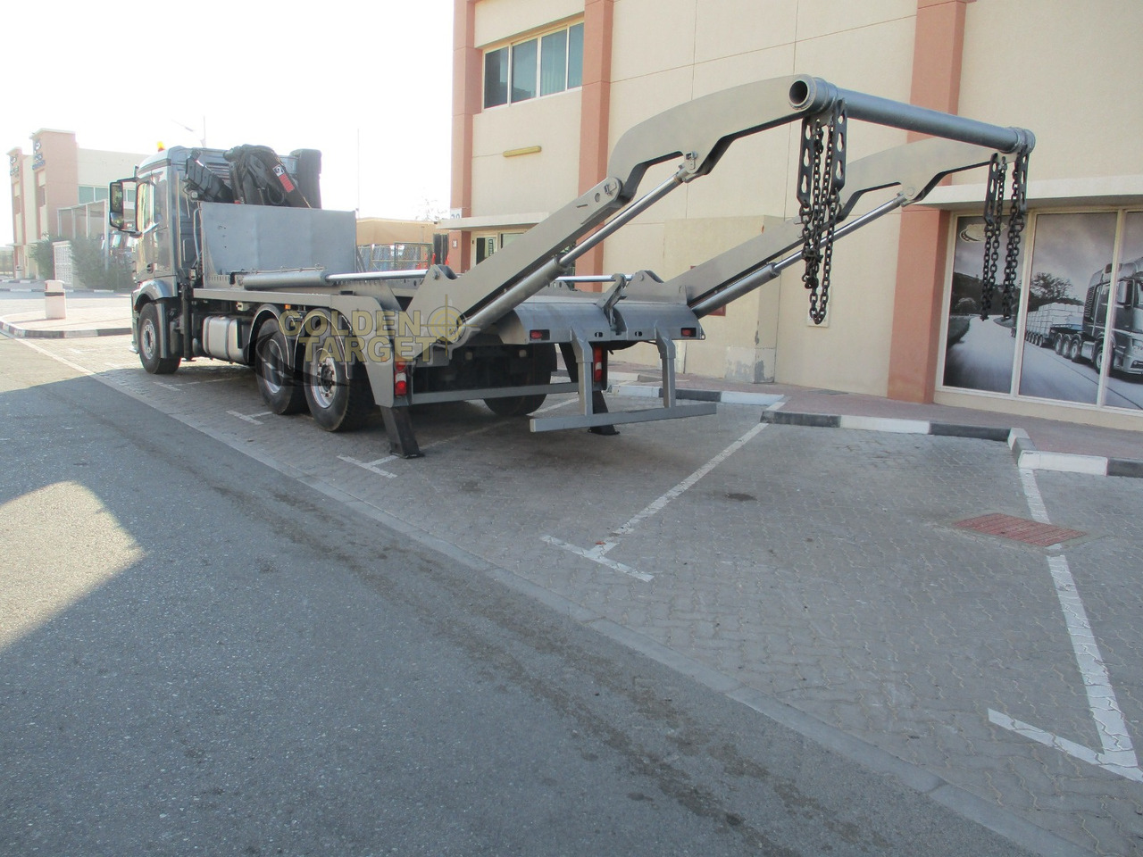 شاحنة نقل المخلفات MERCEDES-BENZ 2642 6×2 DOUBLE SKIP LOADER with HIAB Crane: صورة 8