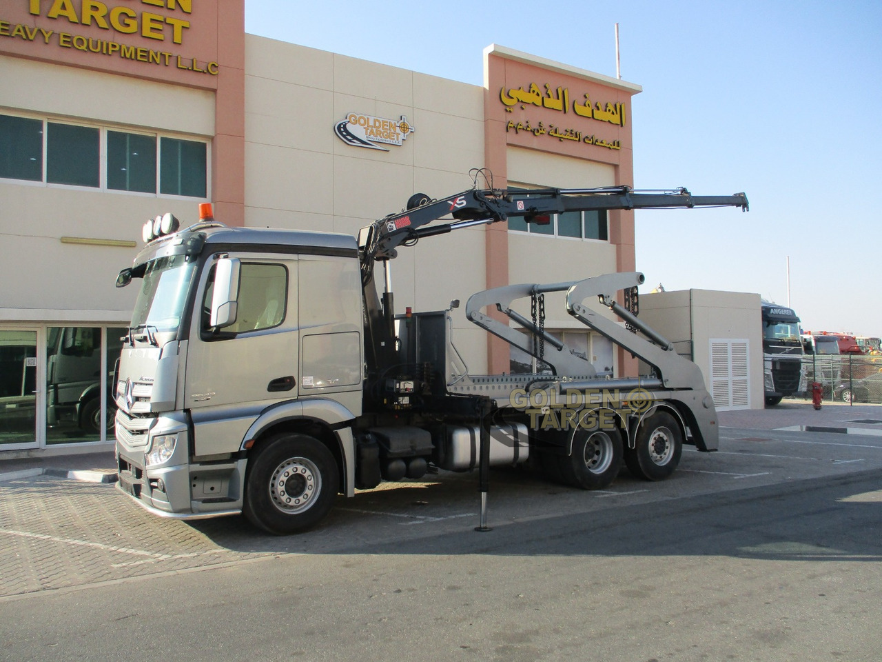 شاحنة نقل المخلفات MERCEDES-BENZ 2642 6×2 DOUBLE SKIP LOADER with HIAB Crane: صورة 9