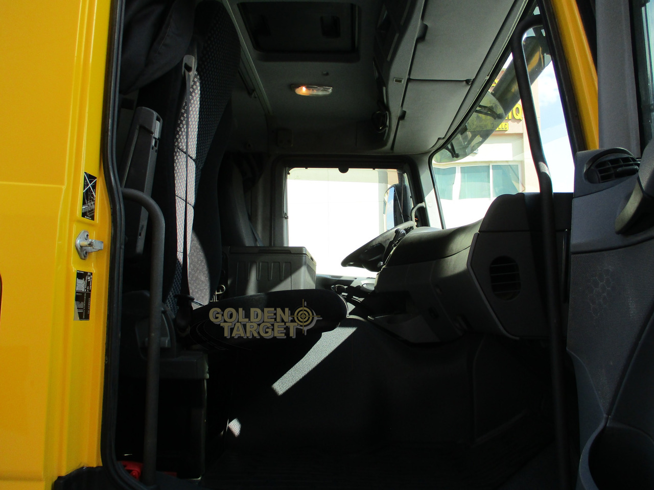 MERCEDES-BENZ Actros 2048 4x4 Head Truck MERCEDES-BENZ Actros 2048 4x4 Head Truck: صورة 9 MERCEDES-BENZ Actros 2048 4x4 Head Truck MERCEDES-BENZ Actros 2048 4x4 Head Truck: صورة 9