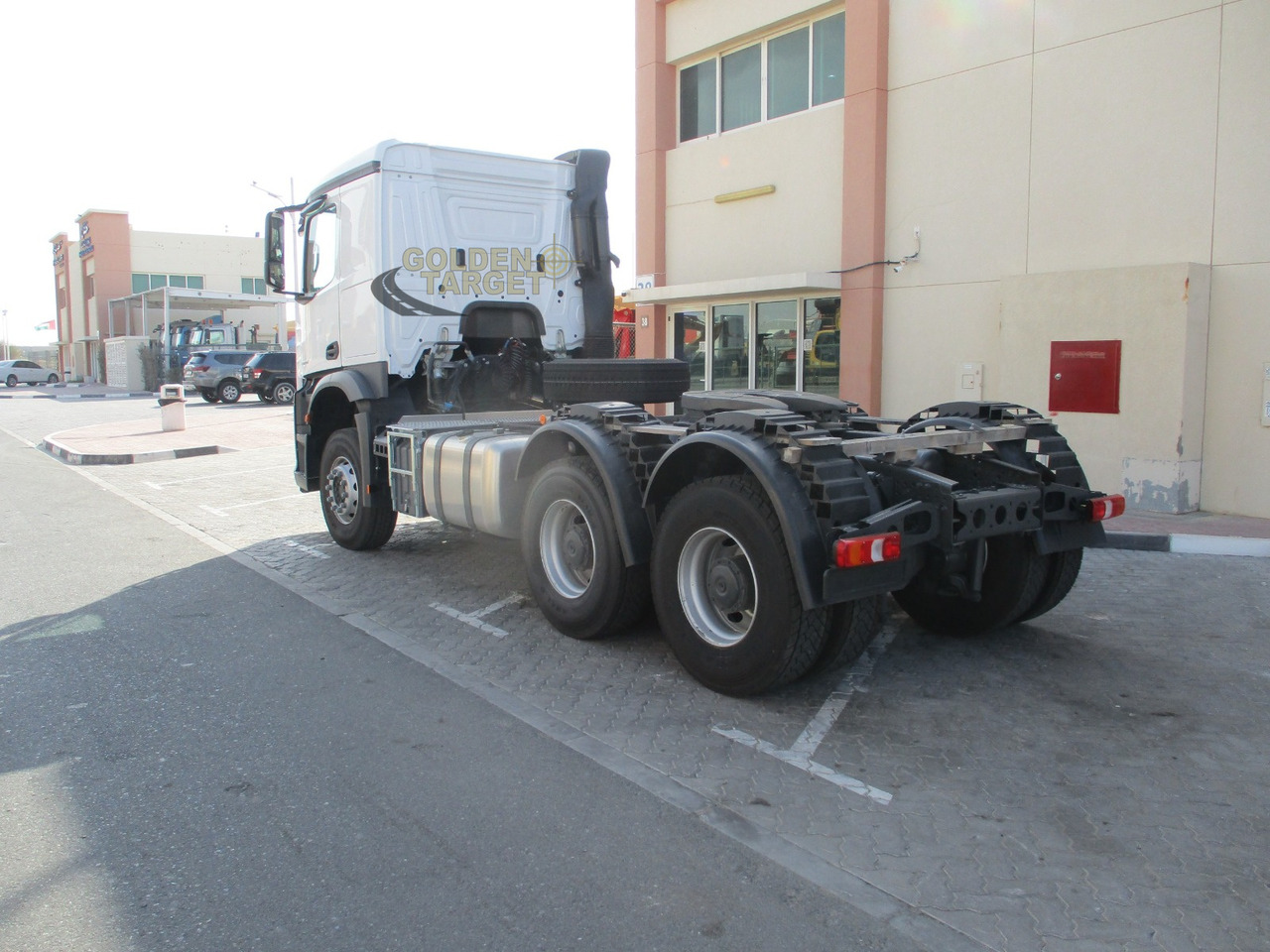 Mercedes-Benz Actros 3342 6x4 Right Hand Head Truck - وحدة جر: صورة 4 Mercedes-Benz Actros 3342 6x4 Right Hand Head Truck - وحدة جر: صورة 4
