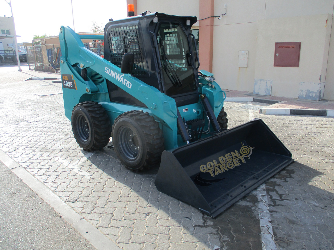 SUNWARD SWL4028 Skid Steer - شيول صغير: صورة 1 SUNWARD SWL4028 Skid Steer - شيول صغير: صورة 1