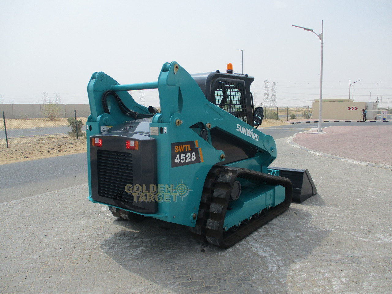 SUNWARD SWTL4528 Skid Steer - شيول صغير: صورة 3 SUNWARD SWTL4528 Skid Steer - شيول صغير: صورة 3