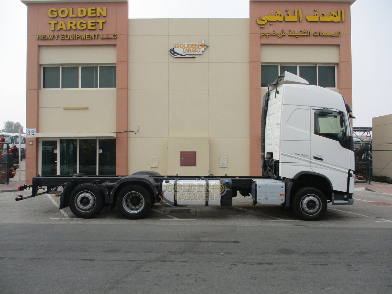 Volvo FH460 6×2 Chassis - شاحنة هيكل كابينة: صورة 5 Volvo FH460 6×2 Chassis - شاحنة هيكل كابينة: صورة 5