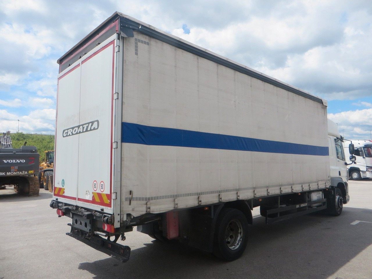 DAF CF320 4x2 18T Curtainside 7.70m - شاحنة ستارة: صورة 3 DAF CF320 4x2 18T Curtainside 7.70m - شاحنة ستارة: صورة 3