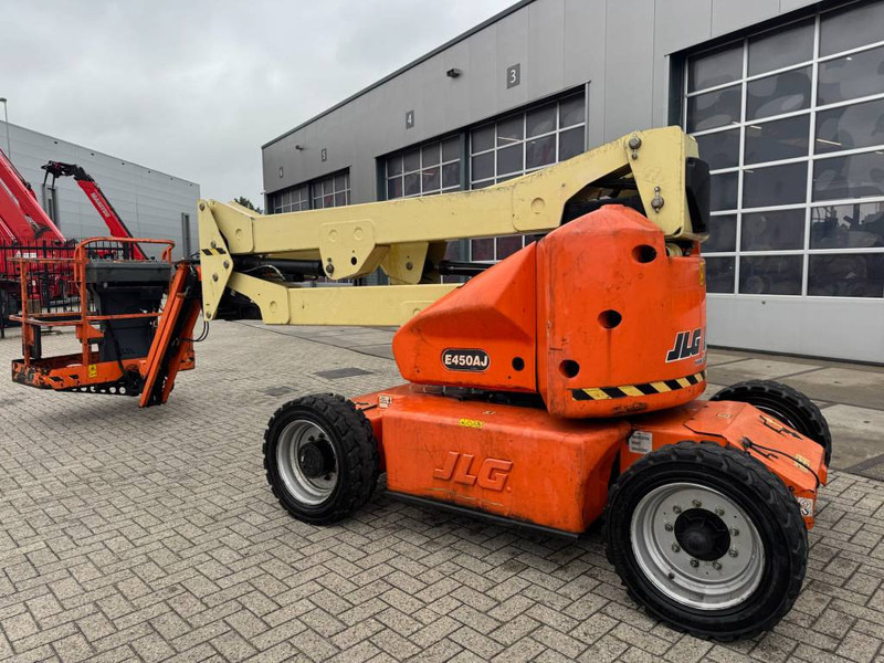 JLG E 450 AJ - شاحنة ذراع مفصلي: صورة 1 JLG E 450 AJ - شاحنة ذراع مفصلي: صورة 1