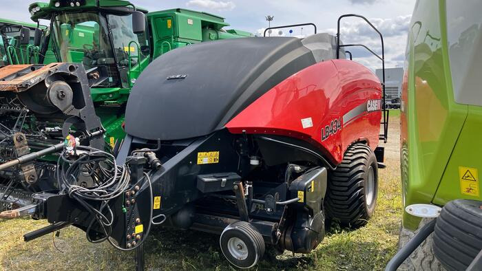 Case IH LB434 - مكبس البالات المستطيله: صورة 5 Case IH LB434 - مكبس البالات المستطيله: صورة 5
