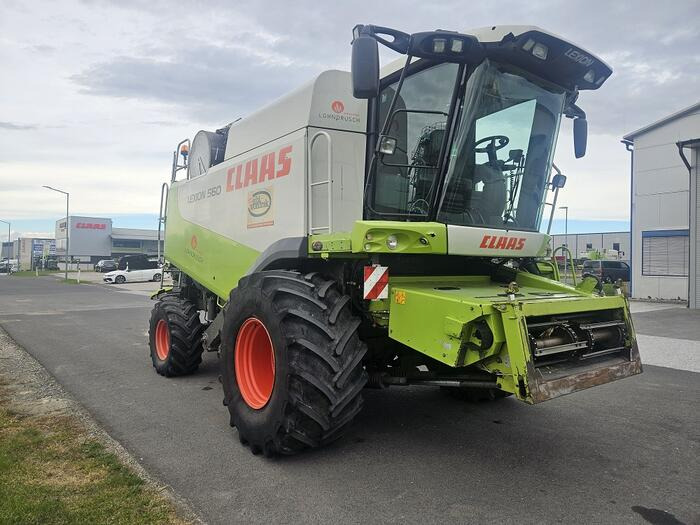 Claas Lexion 560 - حصادة موحَّدة: صورة 3 Claas Lexion 560 - حصادة موحَّدة: صورة 3