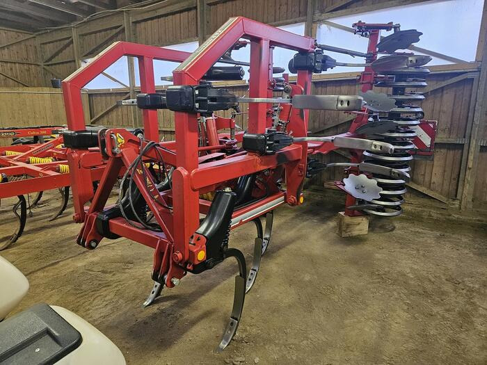 Horsch Terrano 4 FX - المحراث: صورة 1 Horsch Terrano 4 FX - المحراث: صورة 1