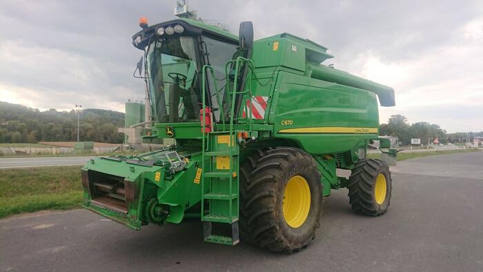 John Deere C 670 - حصادة موحَّدة: صورة 5 John Deere C 670 - حصادة موحَّدة: صورة 5