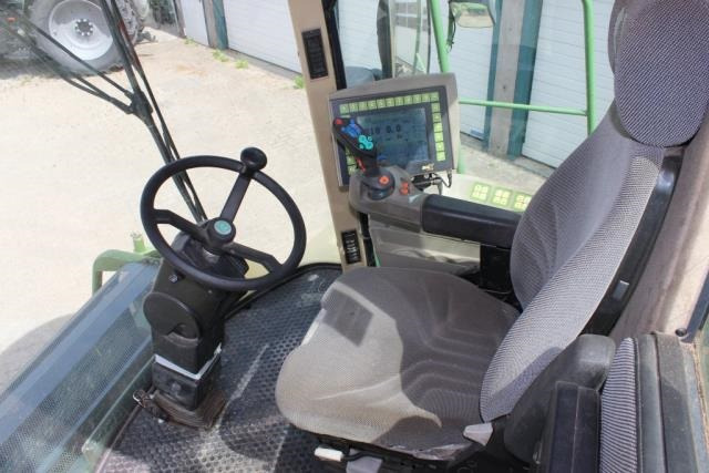 Krone BiG X 650 - حصادة الأعلاف: صورة 5 Krone BiG X 650 - حصادة الأعلاف: صورة 5