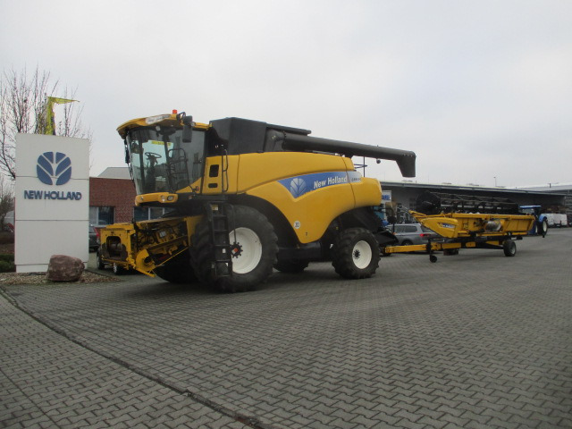 New Holland CR 9060 Elevation - حصادة موحَّدة: صورة 3 New Holland CR 9060 Elevation - حصادة موحَّدة: صورة 3