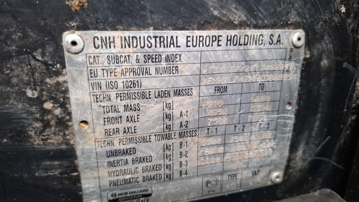 New Holland LM 7.42 - رافعة تلسكوبية: صورة 3 New Holland LM 7.42 - رافعة تلسكوبية: صورة 3