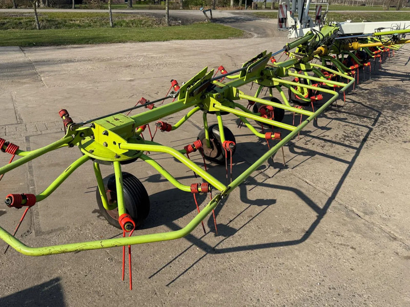 Claas Volto 1320 T Gedragen 13 meter - آلة تيبيس العشب/ آلة جمع العشب: صورة 4 Claas Volto 1320 T Gedragen 13 meter - آلة تيبيس العشب/ آلة جمع العشب: صورة 4