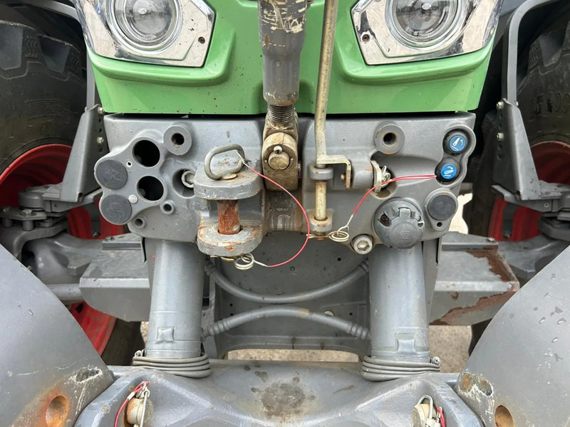 Fendt 828 Profi plus Vario 50 KM Fendt vario 828 Profi plus 50 KM Fendt 828 Profi plus Vario 50 KM Fendt vario 828 Profi plus 50 KM: صورة 6