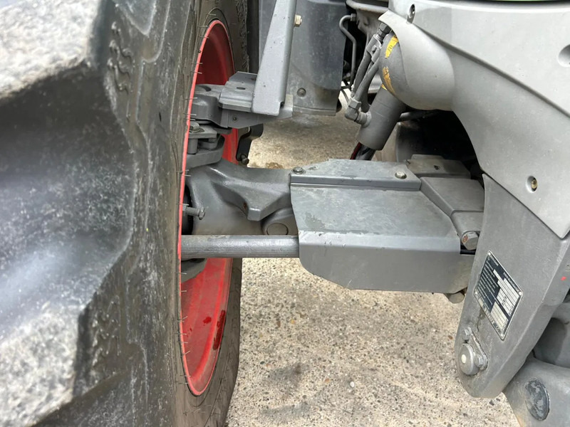 Fendt 828 Profi plus Vario 50 KM Fendt vario 828 Profi plus 50 KM Fendt 828 Profi plus Vario 50 KM Fendt vario 828 Profi plus 50 KM: صورة 15