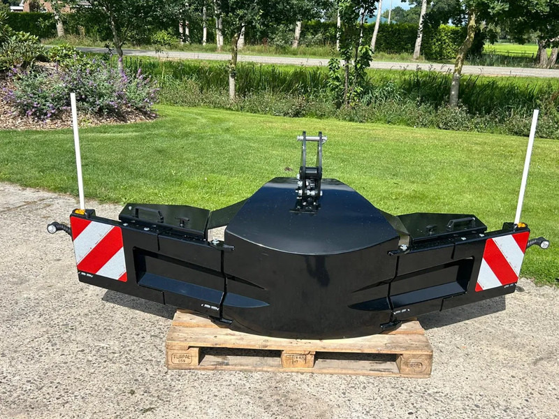Fendt Frontbumper Frontblok Gewicht NIEUW - جرار: صورة 3 Fendt Frontbumper Frontblok Gewicht NIEUW - جرار: صورة 3