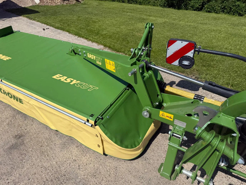 Krone Easy cut B 870 MT 603-30 NIEUW VLINDERMAAIER - جزازة العشب: صورة 3 Krone Easy cut B 870 MT 603-30 NIEUW VLINDERMAAIER - جزازة العشب: صورة 3