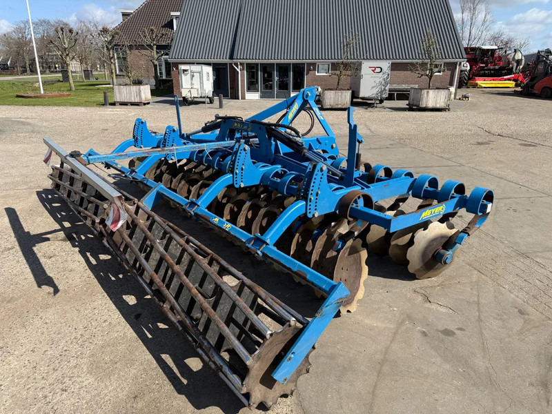 Meyer 475 Schijvenegg gedragen schijveneg werkbreedte 4.75 - المحراث: صورة 5 Meyer 475 Schijvenegg gedragen schijveneg werkbreedte 4.75 - المحراث: صورة 5