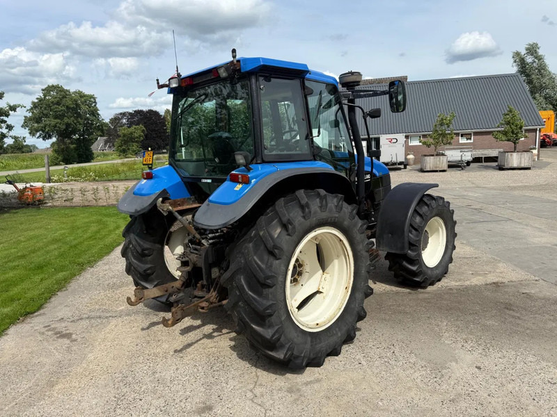 New Holland TS90 TS 90 FH FA Trekker EX OVERHEID - جرار: صورة 2 New Holland TS90 TS 90 FH FA Trekker EX OVERHEID - جرار: صورة 2